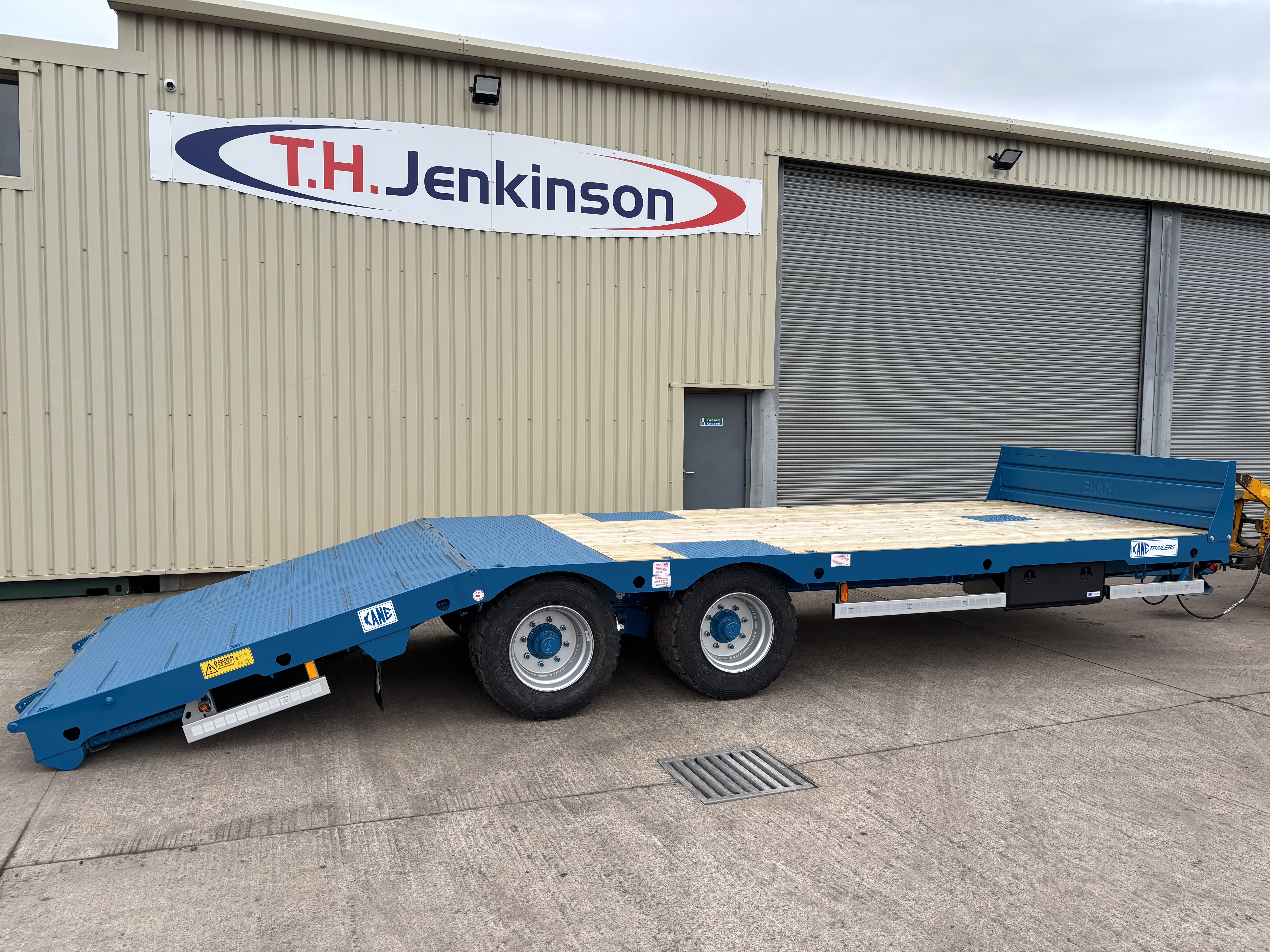 Kane 26ft Hydraulic Beavertail