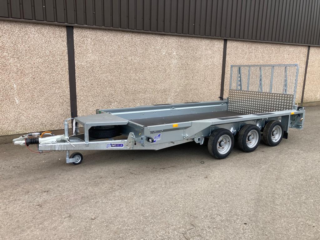 Ifor Williams GX126 Tri-axle (stock)