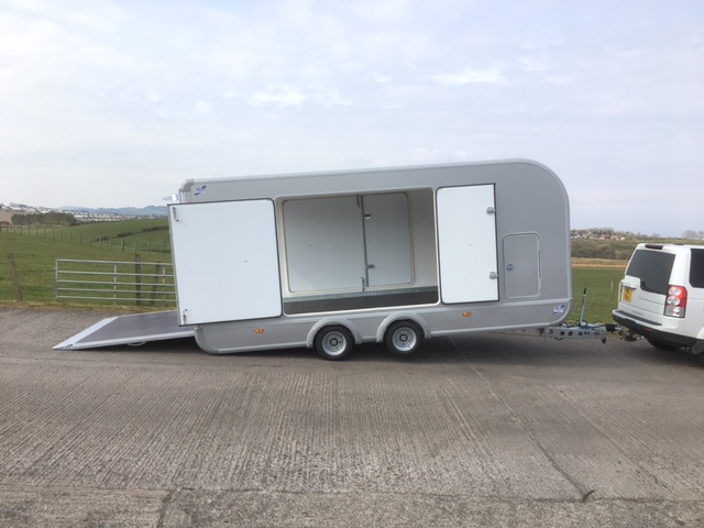 Ifor Williams CCT5221 Transporta