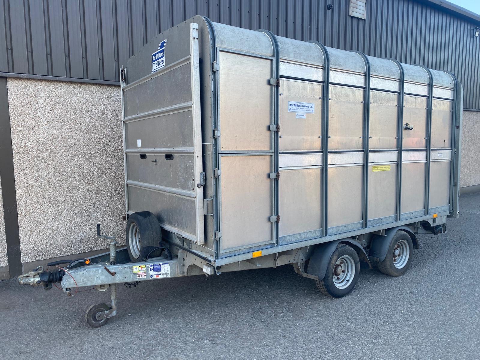 Ifor Williams DP120 12ft Livestock Trailer