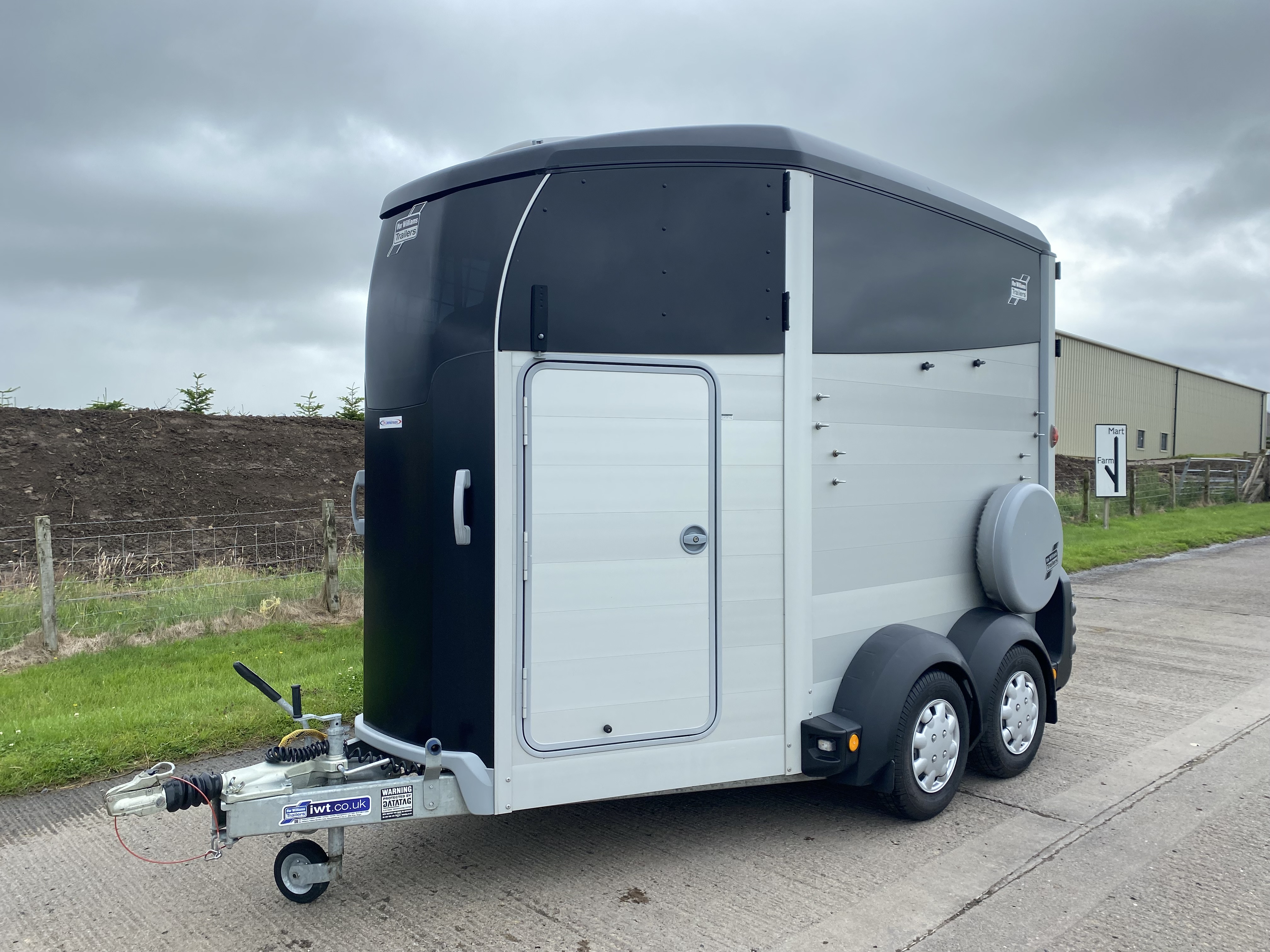 Ifor Williams HBX506 (2023)